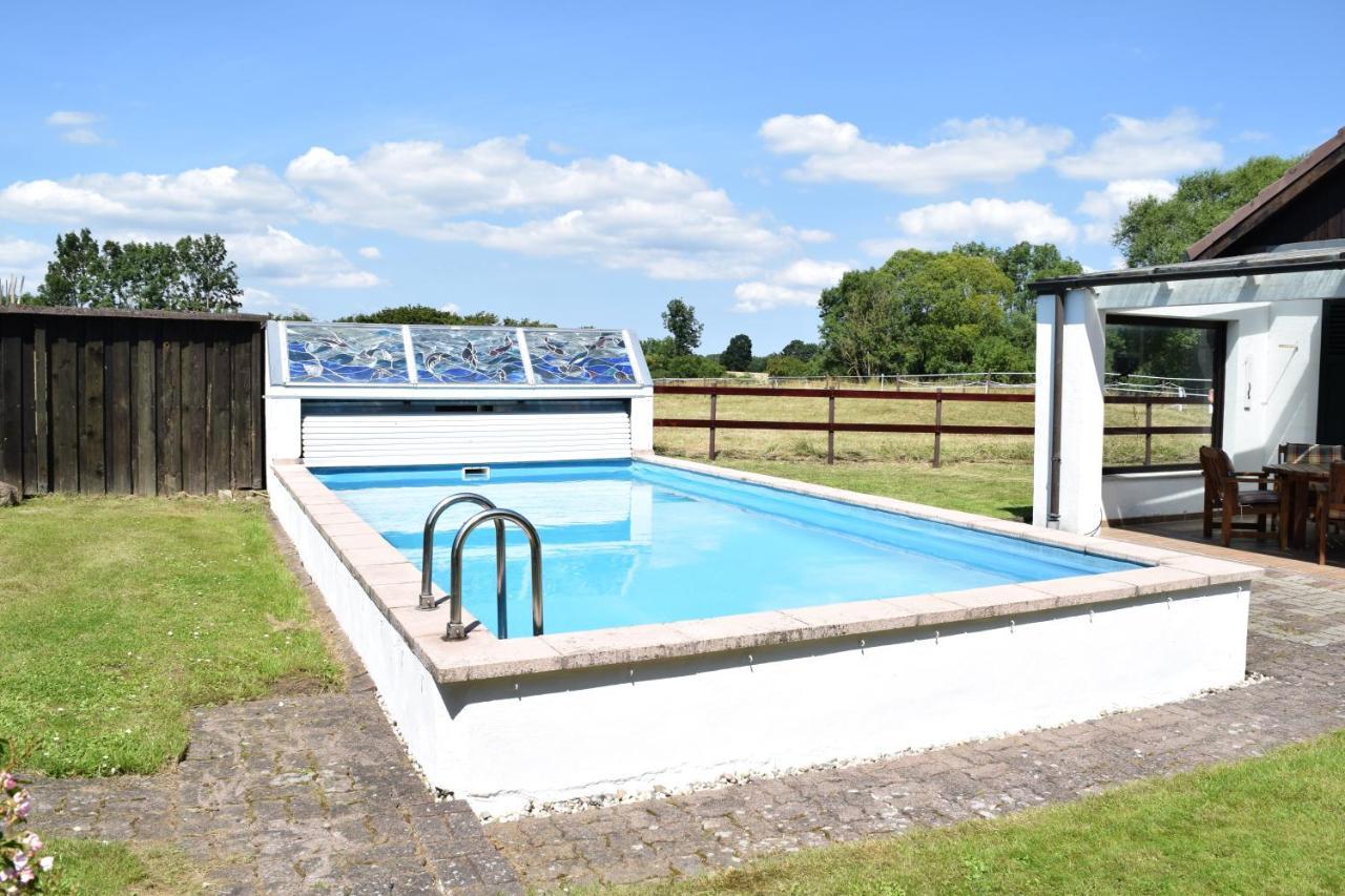 Landhaus Hideaway Mit Aussenpool, Sauna Und Kamin Bosau Extérieur photo